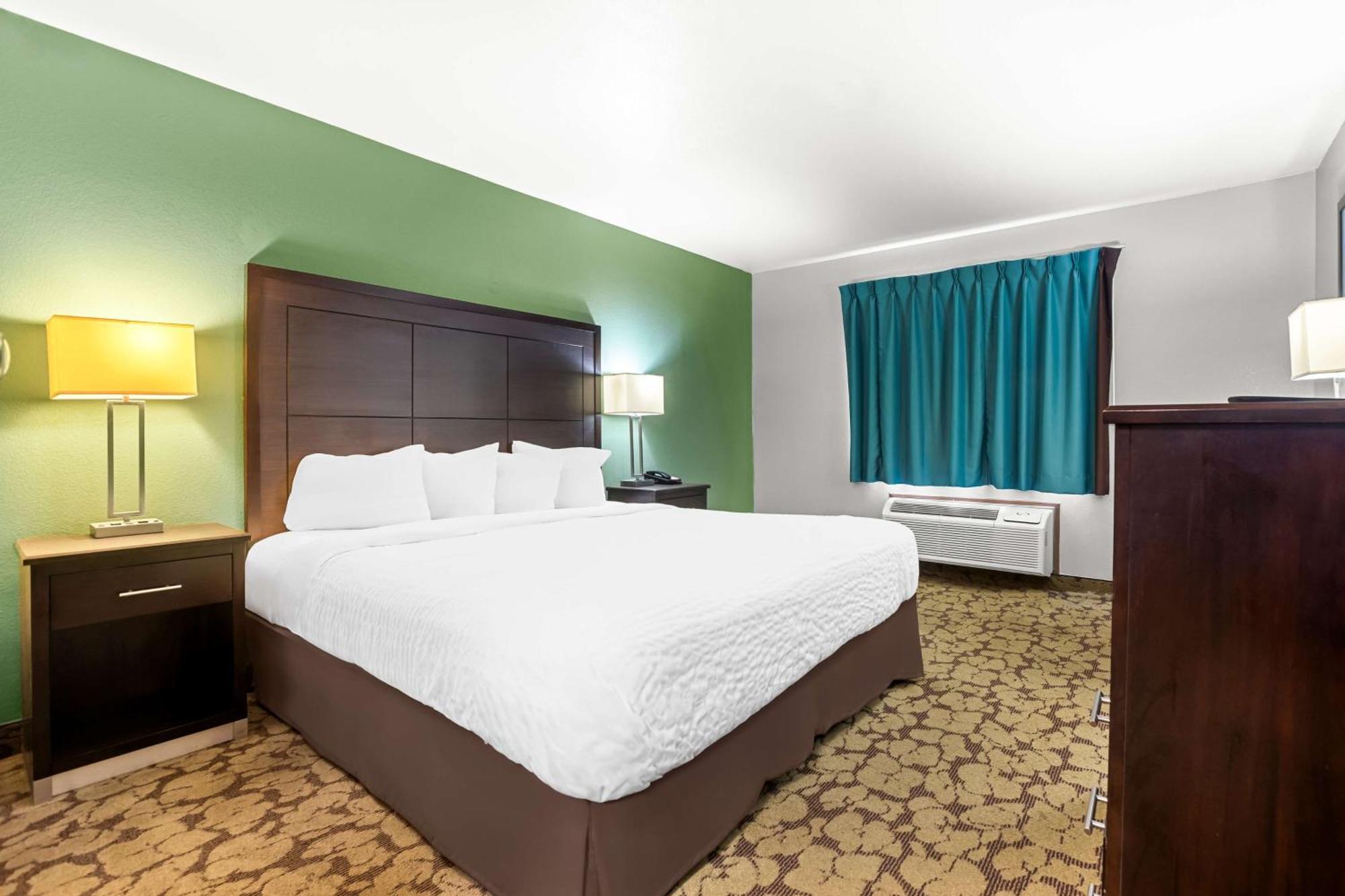 Surestay Plus Hotel By Best Western Bettendorf Exterior photo