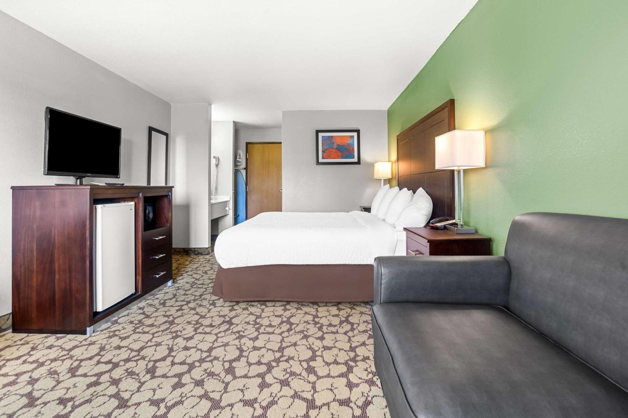 Surestay Plus Hotel By Best Western Bettendorf Exterior photo