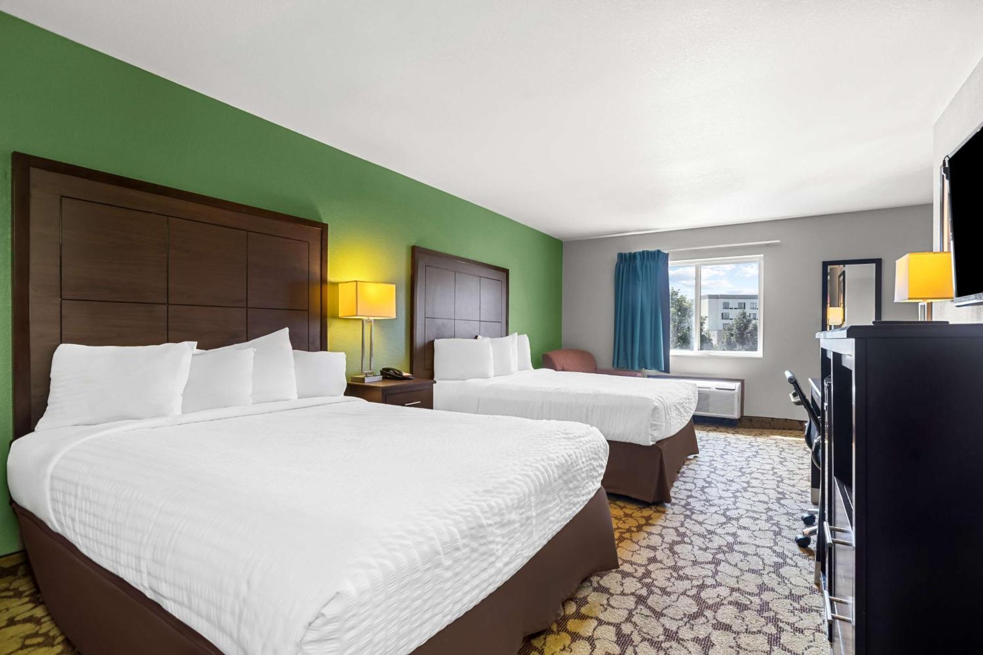 Surestay Plus Hotel By Best Western Bettendorf Exterior photo
